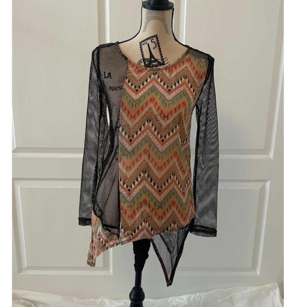 Mesh Long Sleeve Chevron Top